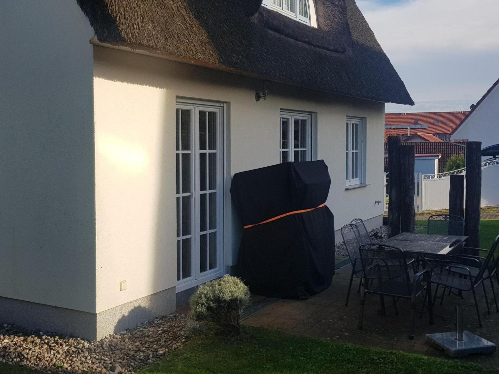 Reetdachhaus Mit Eigenem Strandkorb In Wohlenberg An Der Ostsee 외부 사진